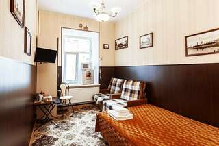 Гостевой дом Дом Романовых Санкт-Петербург Трехместный номер-6