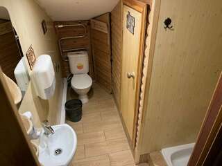 Гостевой дом Дом Романовых Санкт-Петербург Четырехместный номер-9